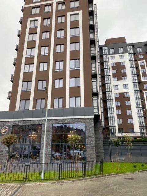 Люкс Апартаменти В Центрі Міста ,Жк Театральний Rivne Eksteriør bilde